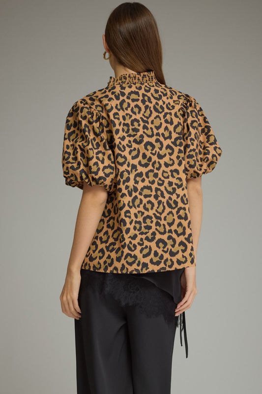 Leopard Print Short Puff Sleeve Top