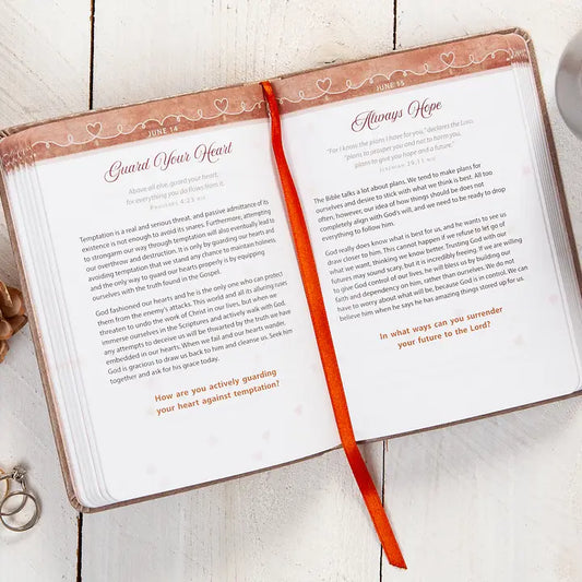 Mr. & Mrs. Daily Devotional for Couples